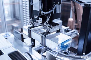 新能源汽車(chē)產(chǎn)業(yè)崛起，磁選設備電池材料除鐵助力電池行業(yè)發(fā)展